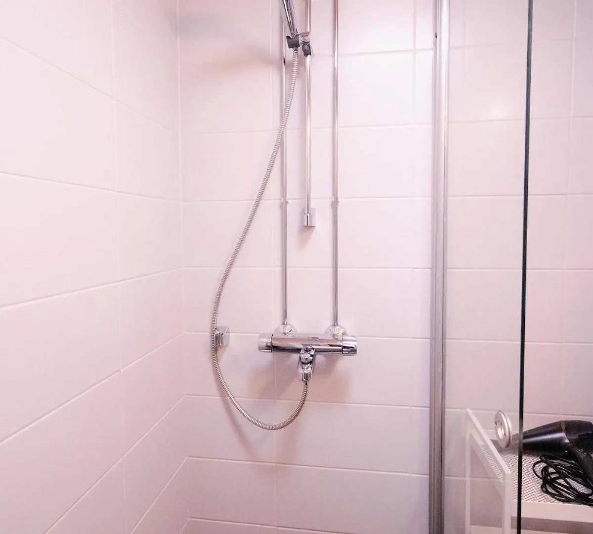 Apartamento Peaceful Stay - Near Kaari Mall, 5 Min To Train Helsinki Finlandia